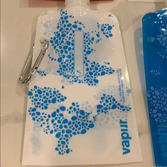 Traveling storage liquids bundle - Picture 3 of 9